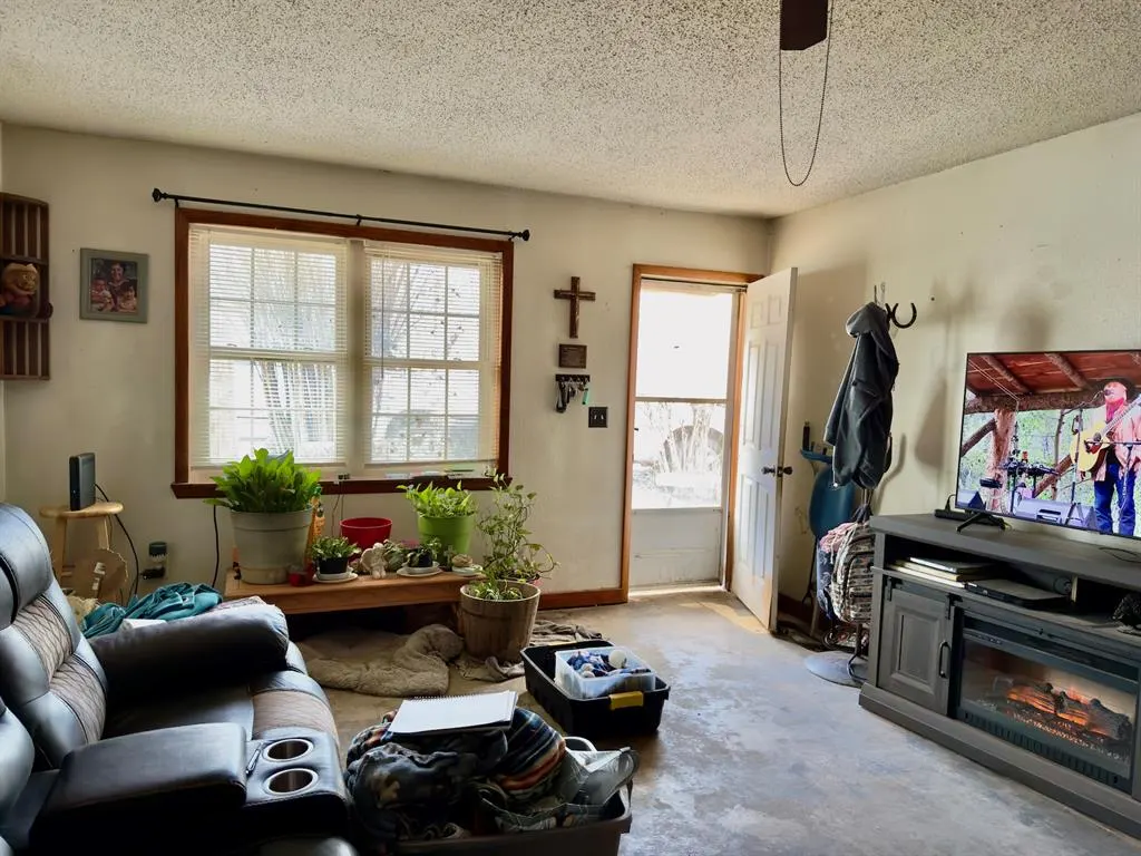 Photo 5 — 723 SE Avenue H, Idabel, OK 74745