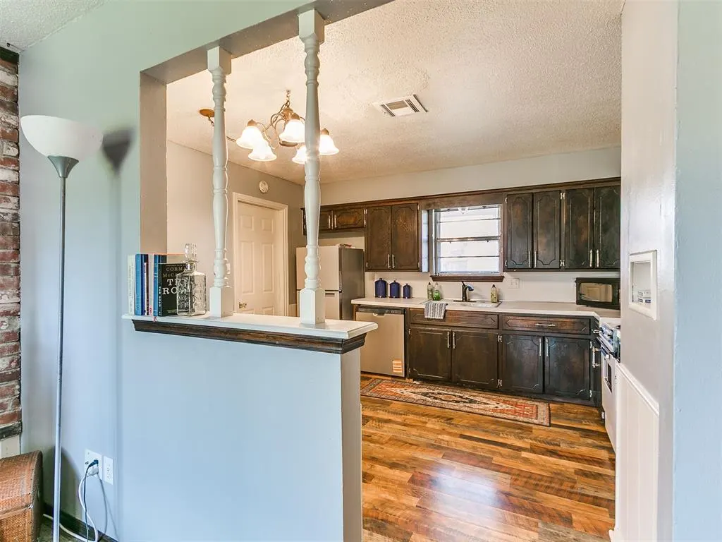 Photo 10 — 1712 Chamblee Drive, Norman, OK 73071