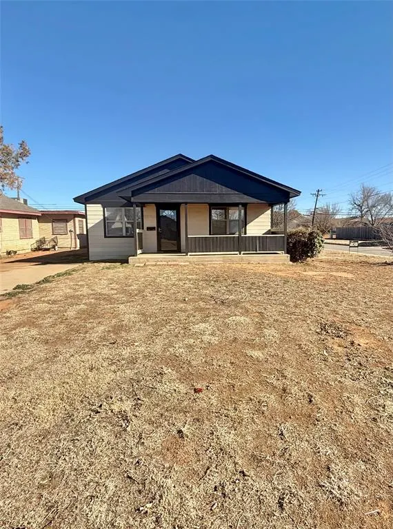 Photo 2 — 1102 N Lee Street, Altus, OK 73521
