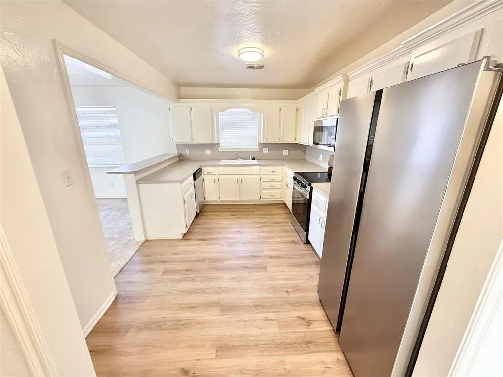 Photo 12 — 1102 N Lee Street, Altus, OK 73521