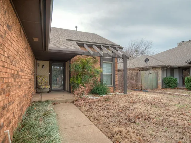 Photo 3 — 2622 N Silvertree Street, Oklahoma City, OK 73120