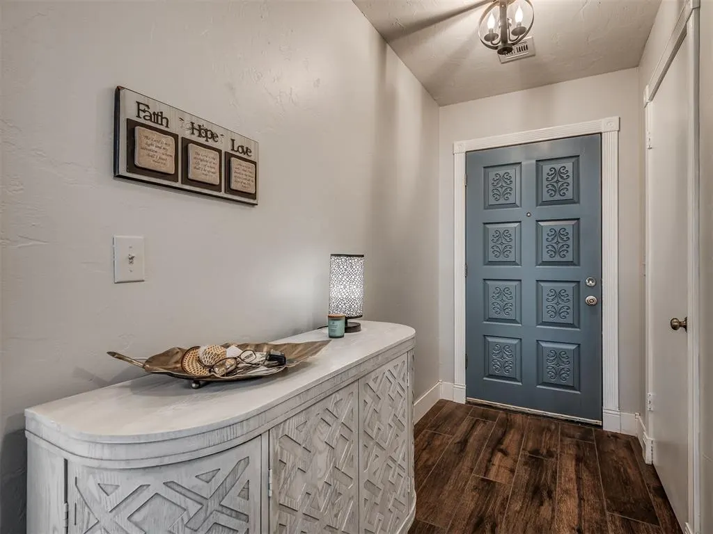 Photo 4 — 2622 N Silvertree Street, Oklahoma City, OK 73120