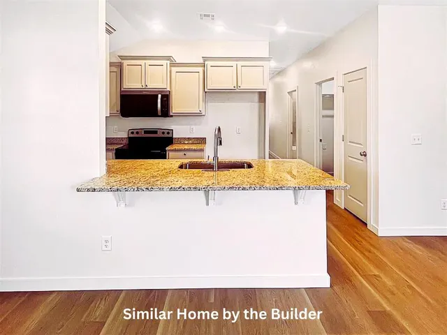 Photo 3 — 1719 SW Washington Avenue 2, Lawton, OK 73501
