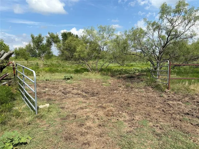 Photo 7 — Loves Valley Road, Marietta, OK 73448