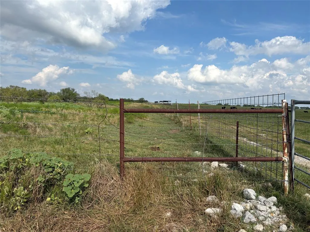 Photo 10 — Loves Valley Road, Marietta, OK 73448