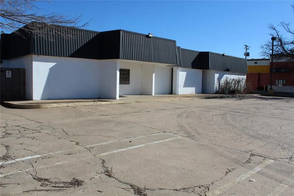 Photo 27 — 5720 S Pennsylvania Avenue, Oklahoma City, OK 73119