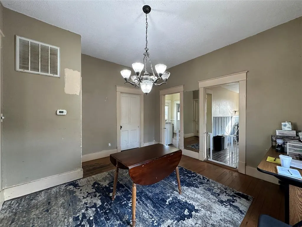 Photo 7 — 1207 E 10th Street, Shawnee, OK 74801