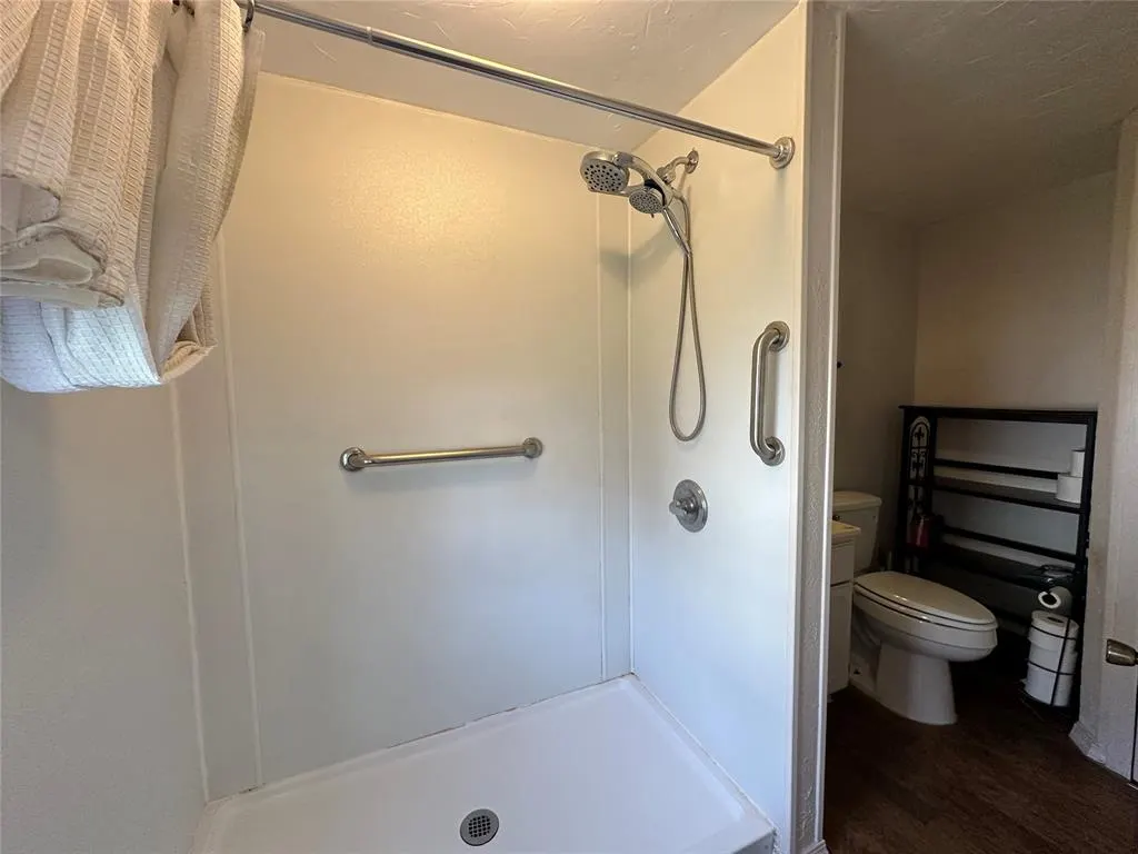Photo 16 — 1207 E 10th Street, Shawnee, OK 74801