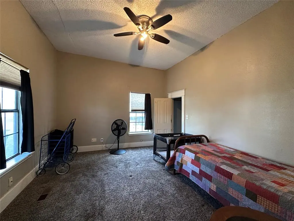 Photo 19 — 1207 E 10th Street, Shawnee, OK 74801
