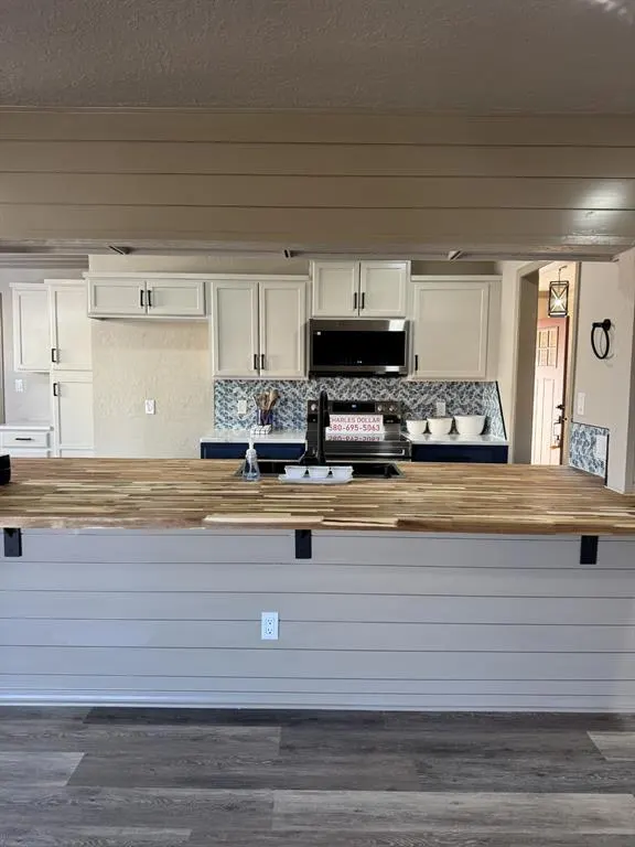 Photo 6 — 2101 Galaxy Drive, Altus, OK 73521