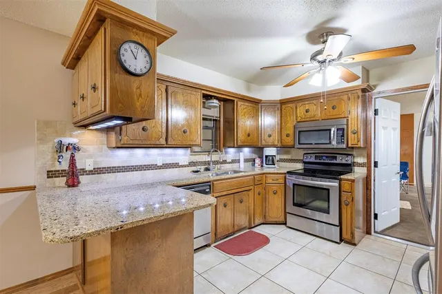 Photo 5 — 309 Connie Drive, Elk City, OK 73644