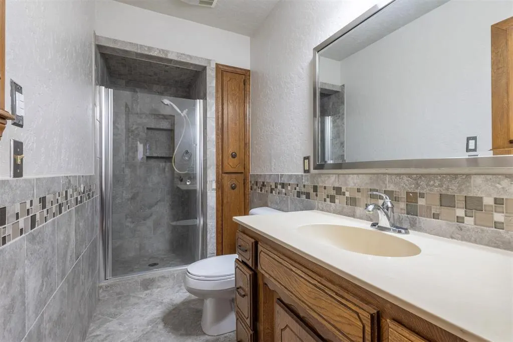 Photo 16 — 309 Connie Drive, Elk City, OK 73644