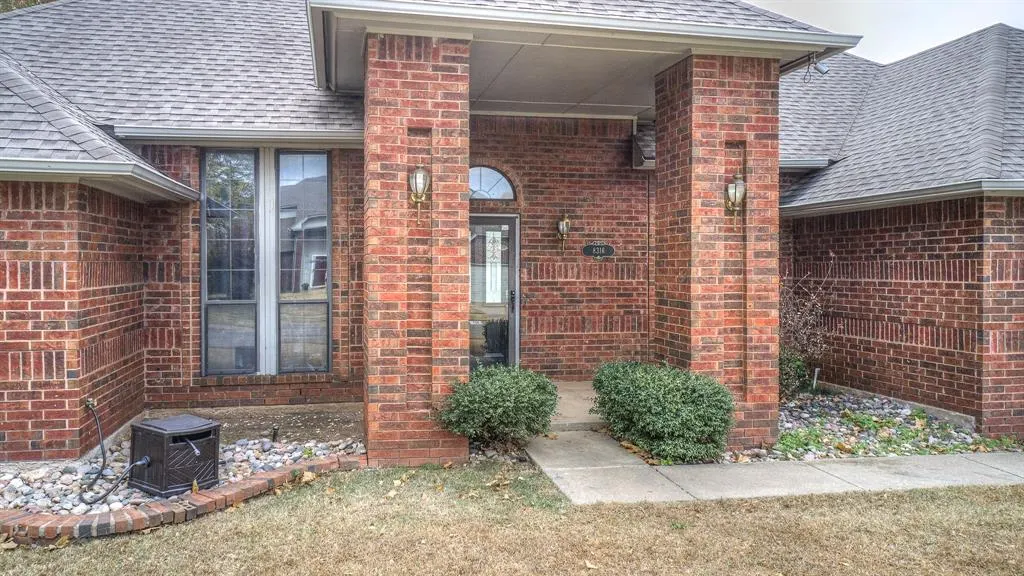 Photo 4 — 8316 NW 106th Street, Oklahoma City, OK 73162