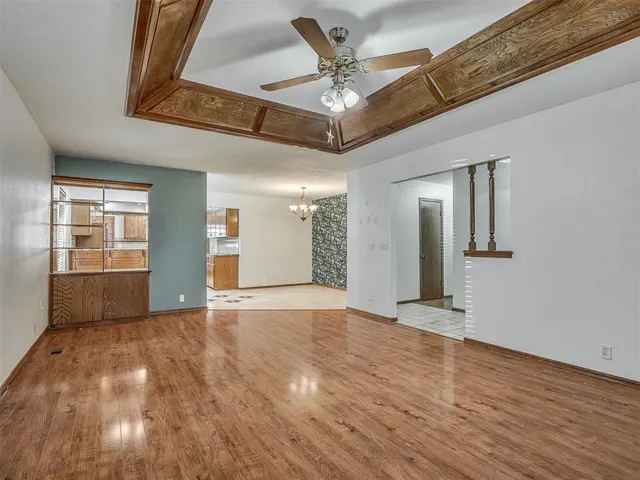 Photo 8 — 8909 Tracy Drive, Oklahoma City, OK 73132