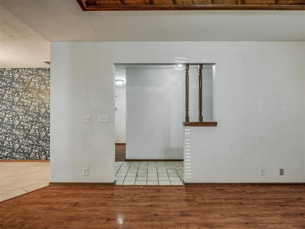 Photo 9 — 8909 Tracy Drive, Oklahoma City, OK 73132