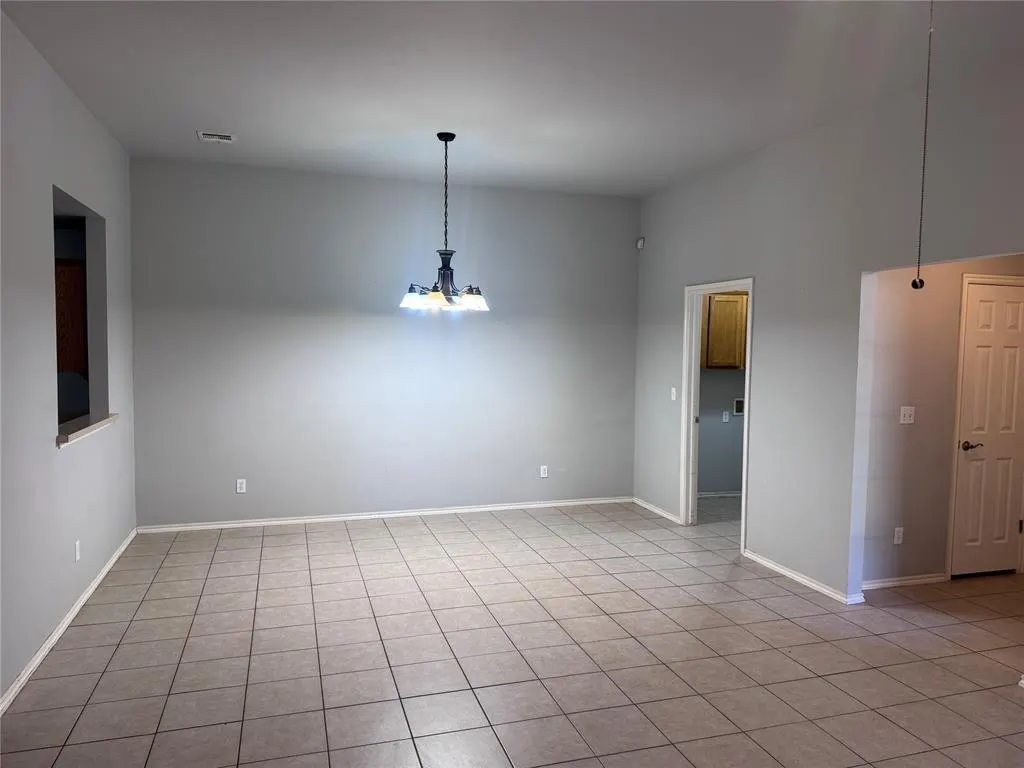 Photo 3 — 2525 W Oklahoma Avenue, Guthrie, OK 73044