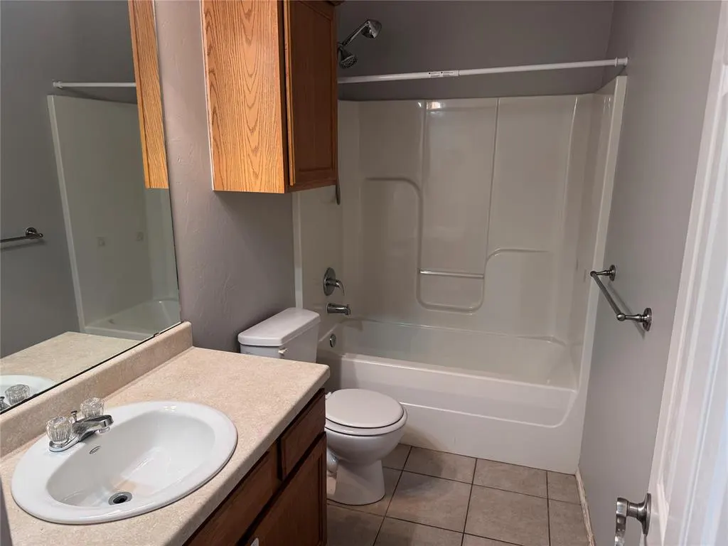 Photo 9 — 2525 W Oklahoma Avenue, Guthrie, OK 73044