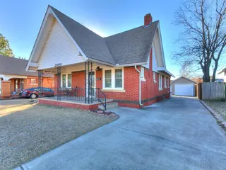 Sold home at 2508 NW 13th Street