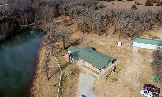 Photo 2 — 103166 N 3600 Road, Paden, OK 74860