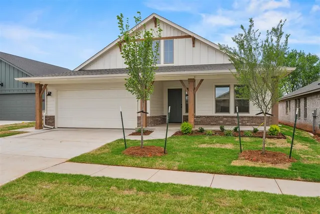 Photo 2 — 3731 Eureka Drive, Norman, OK 73069