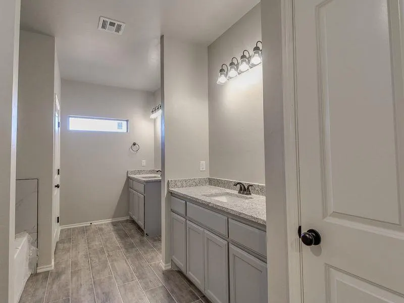 Photo 9 — 6684 N Hiwassee Road, Coyle, OK 73027