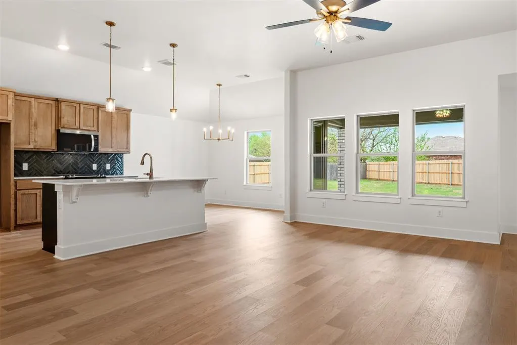 Photo 6 — 13216 SW 8th Street, Yukon, OK 73099