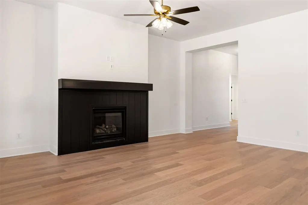 Photo 8 — 13216 SW 8th Street, Yukon, OK 73099