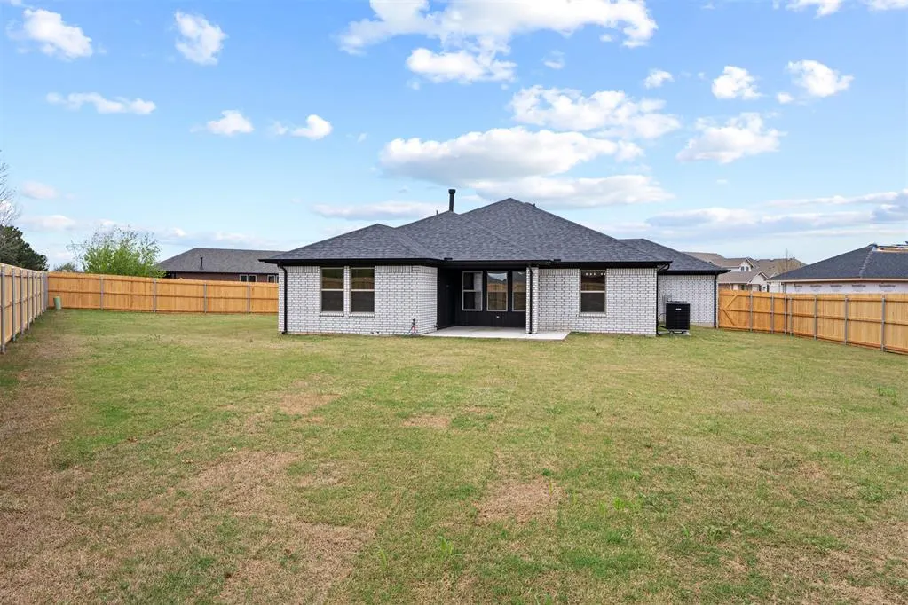 Photo 39 — 13216 SW 8th Street, Yukon, OK 73099