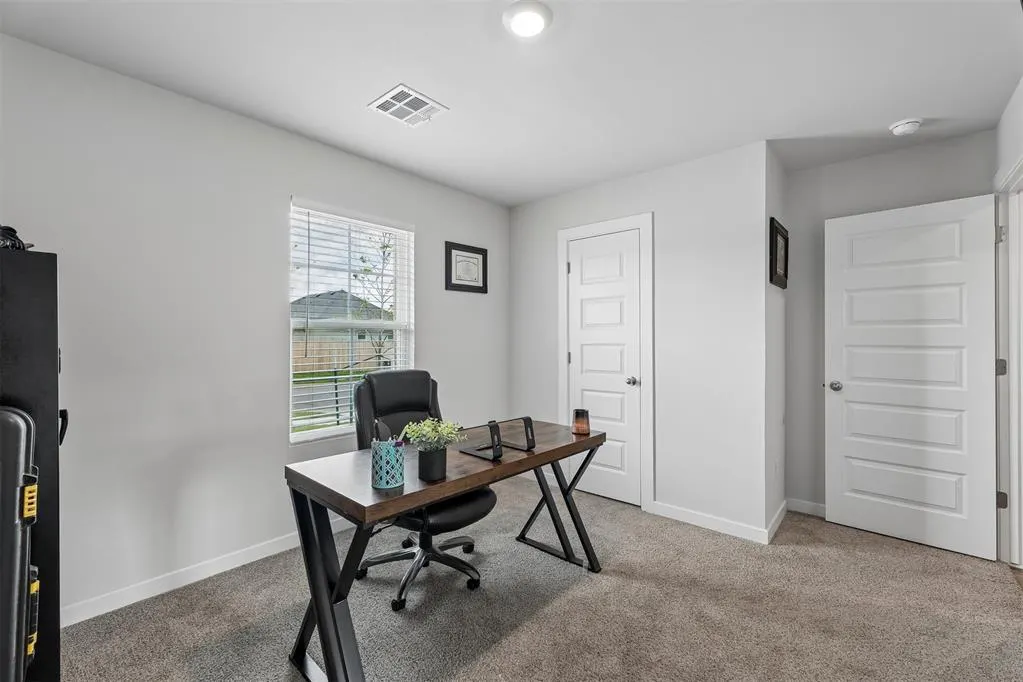 Photo 29 — 9049 NW 149th Street, Yukon, OK 73099