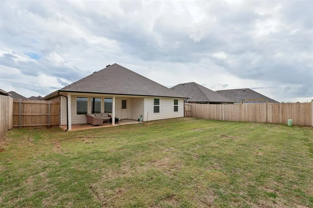 Photo 39 — 9049 NW 149th Street, Yukon, OK 73099