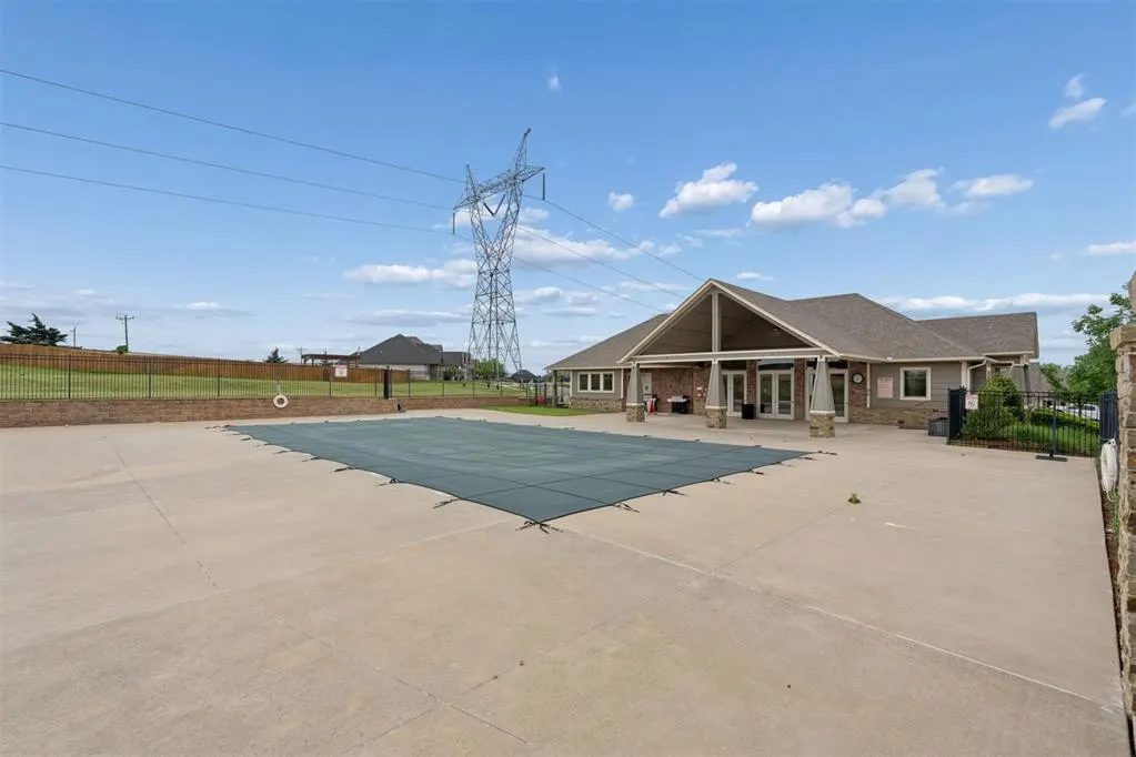 Photo 43 — 9049 NW 149th Street, Yukon, OK 73099