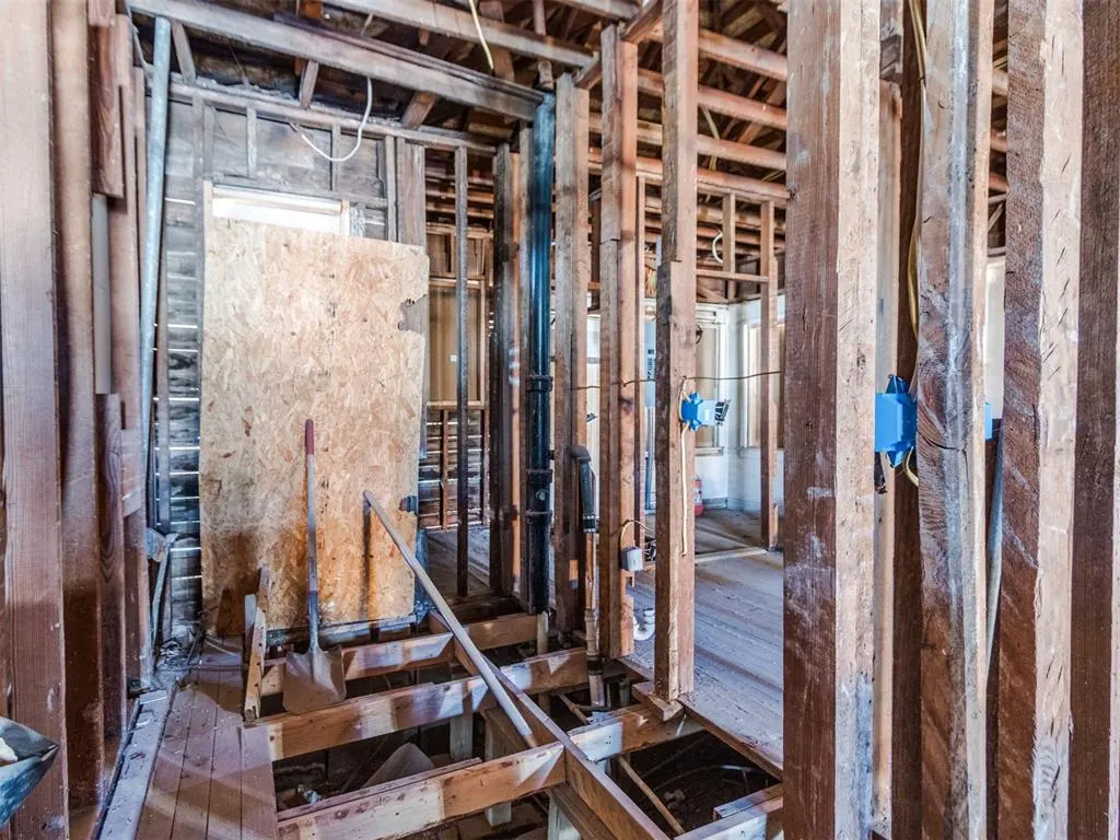 Photo 10 — 1628 Linwood Boulevard, Oklahoma City, OK 73106