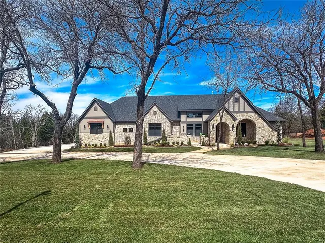 Photo 2 — 8125 NE 129th Terrace, Jones, OK 73049