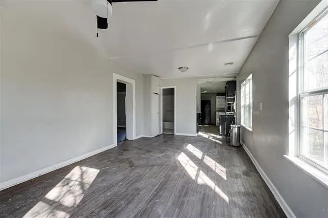 Photo 5 — 1801 E Madison Street, Oklahoma City, OK 73111
