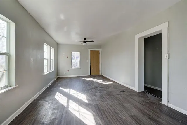 Photo 6 — 1801 E Madison Street, Oklahoma City, OK 73111