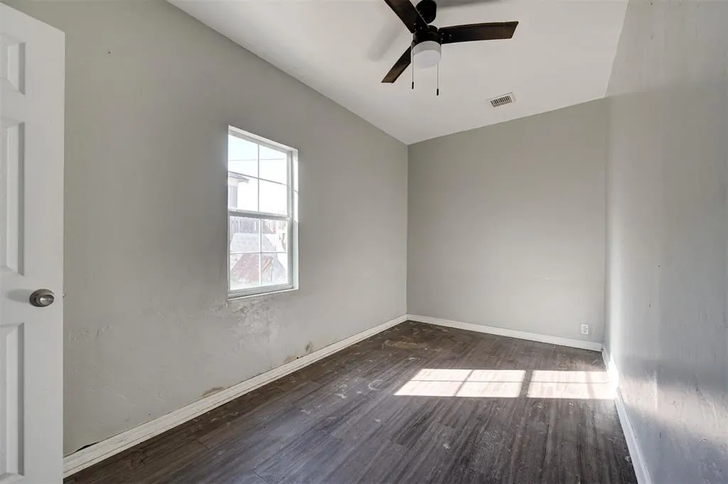 Photo 11 — 1801 E Madison Street, Oklahoma City, OK 73111