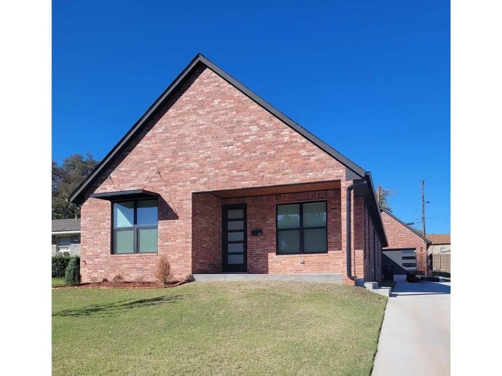 Front exterior — 1615 NE 9th Street, Oklahoma City, OK 73117