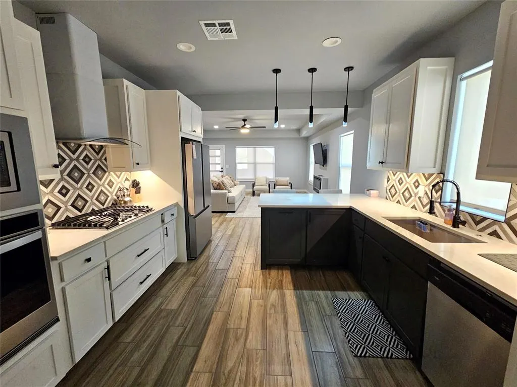 Photo 8 — 1615 NE 9th Street, Oklahoma City, OK 73117