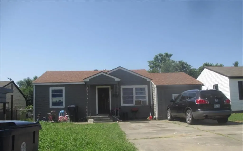 Front exterior — 1224 SW 57th Street, Oklahoma City, OK 73109