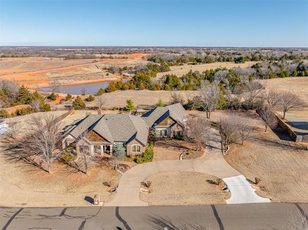 Front exterior — 3301 Santa Rosa Court, Norman, OK 73071