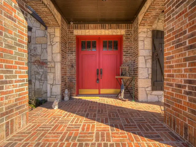 Photo 4 — 3301 Santa Rosa Court, Norman, OK 73071
