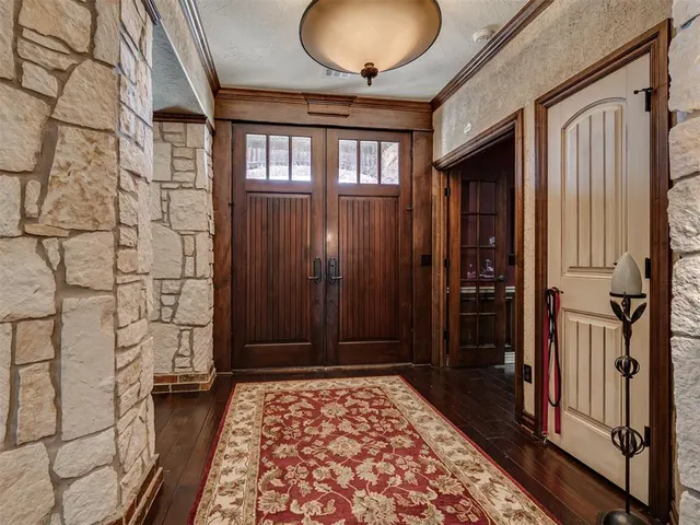 Photo 5 — 3301 Santa Rosa Court, Norman, OK 73071