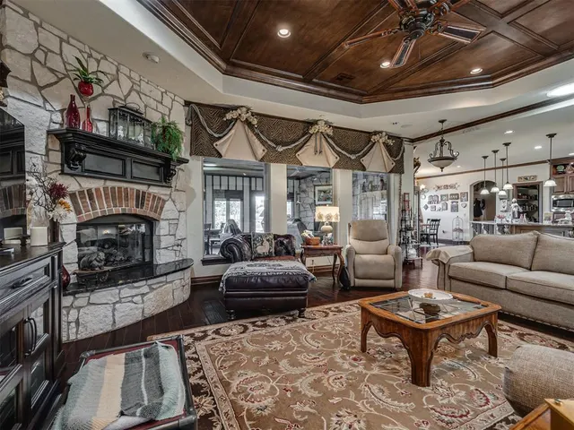 Photo 6 — 3301 Santa Rosa Court, Norman, OK 73071