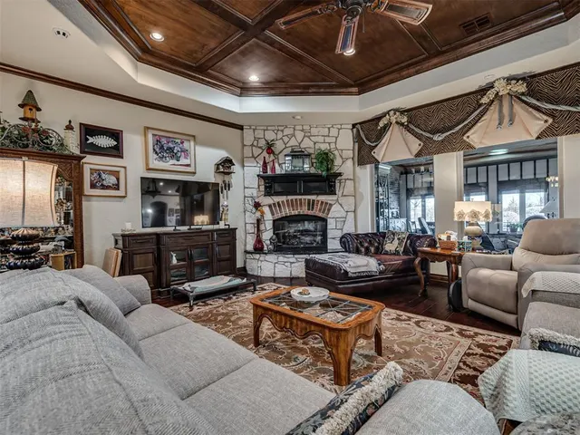 Photo 7 — 3301 Santa Rosa Court, Norman, OK 73071