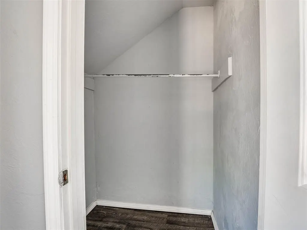 Photo 37 — 220 E Springer Avenue, Guthrie, OK 73044