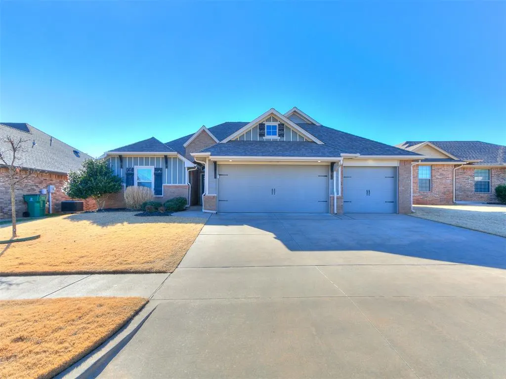 Front exterior — 8012 NW 160th Street, Edmond, OK 73013