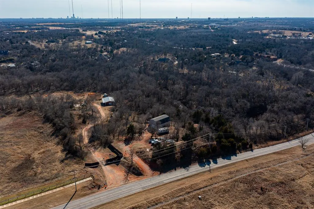 Photo 5 — 2204 NE 122nd Street, Edmond, OK 73013