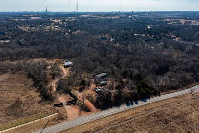 Photo 5 — 2204 NE 122nd Street, Edmond, OK 73013