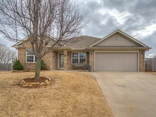 Sold home at 536 W Shadow Ridge Way