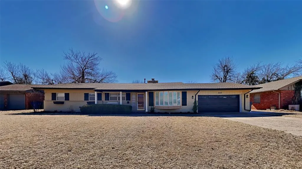 Photo 2 — 2820 Northampton Place, Oklahoma City, OK 73120